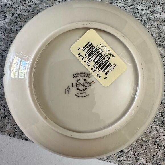 Lenox Barrington Pierced Center Bowl Floral Porcelain w/ Gold Trims New - Picture 5 of 7